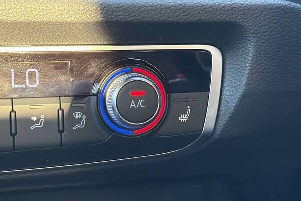 Used Audi Q3 for sale - 76242569: Photo 28