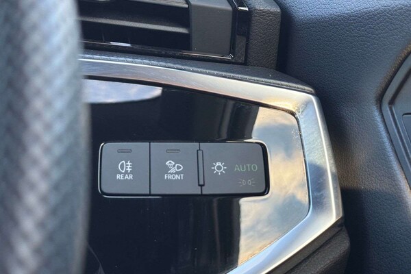 Used Audi Q3 for sale - 76242569: Photo 33