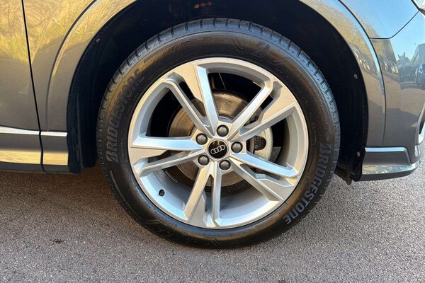 Used Audi Q3 for sale - 76242569: Photo 5