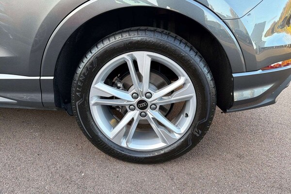 Used Audi Q3 for sale - 76242569: Photo 9