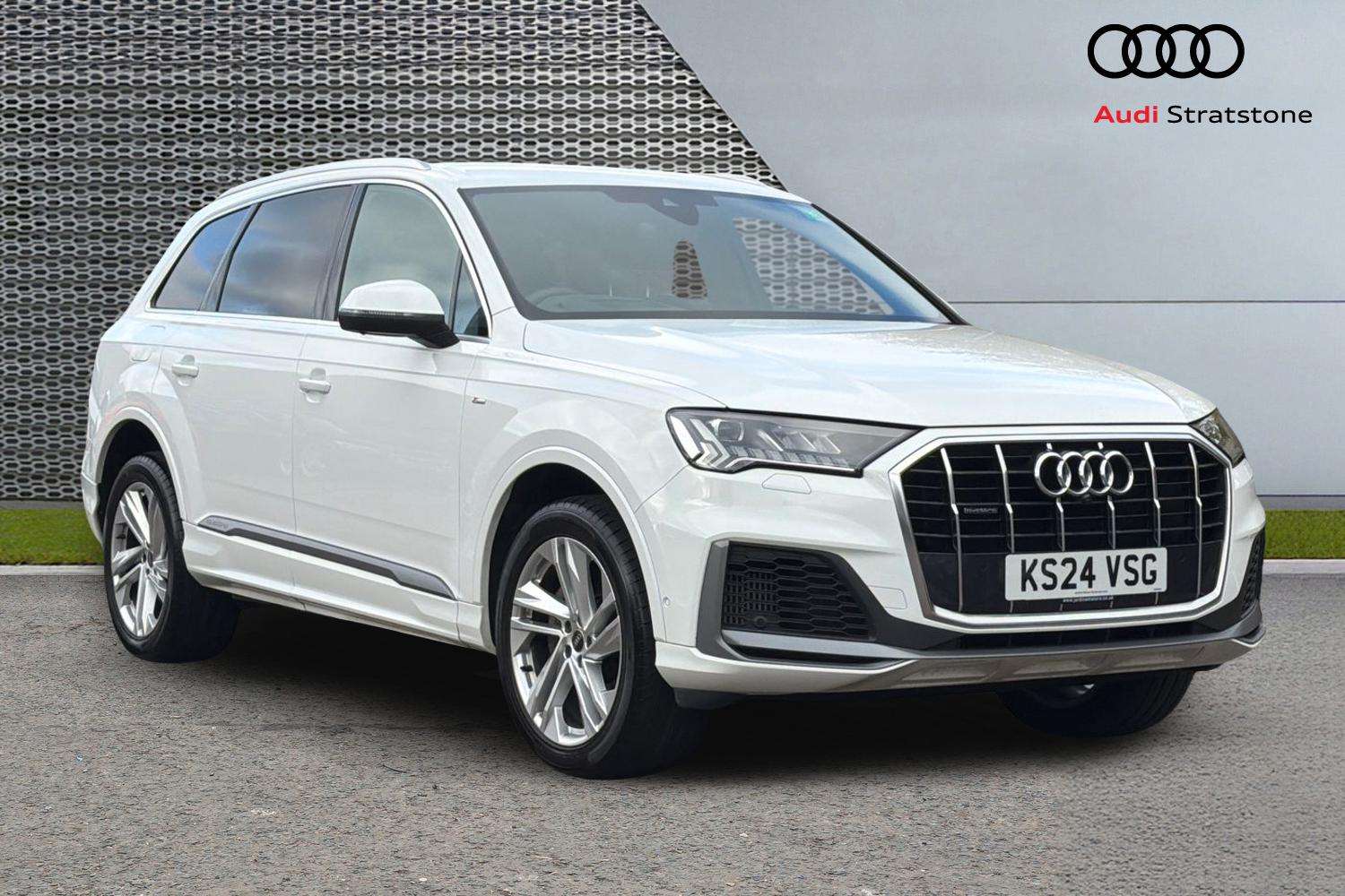 Used Audi Q7 2024 for sale - 76230340: Photo 1