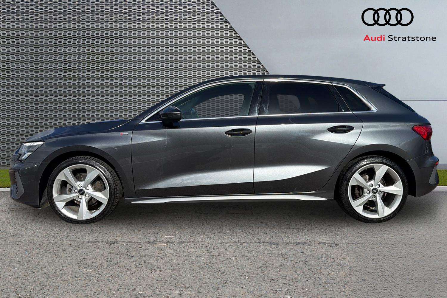 Used Audi A3 2023 for sale - 77857352: Photo 8