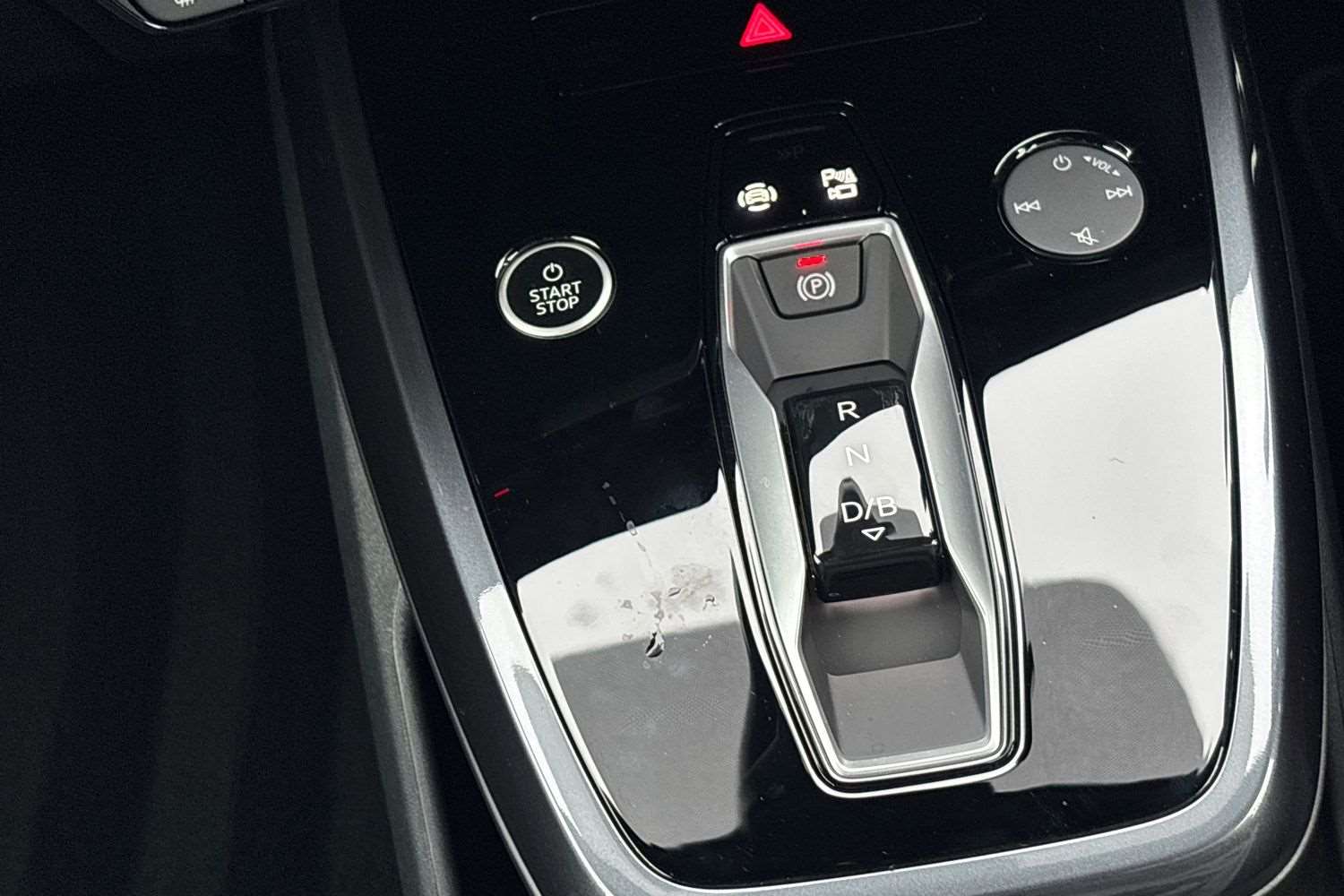 Used Audi Q4 e-tron 2025 for sale - 77772160: Photo 15