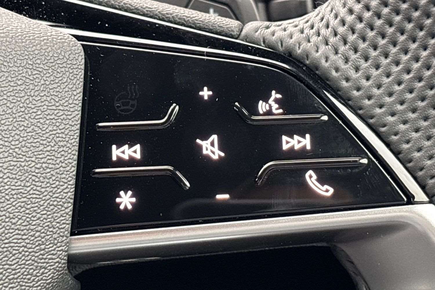 Used Audi Q4 e-tron 2025 for sale - 77772160: Photo 17