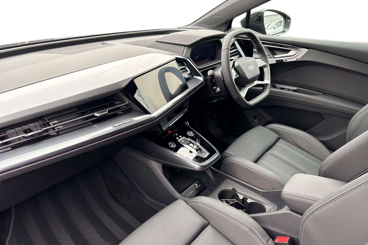 Used Audi Q4 e-tron 2025 for sale - 77772160: Photo 2