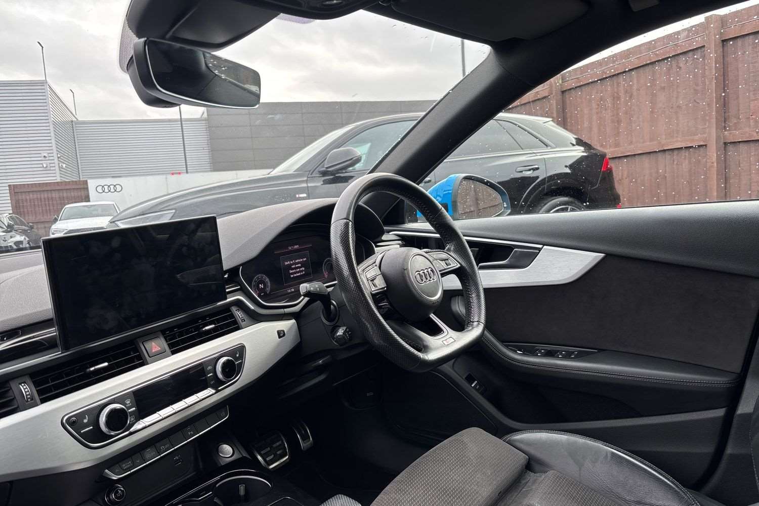 Used Audi A4 2020 for sale - 76575893: Photo 2