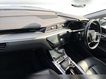 Used Audi e-tron 2020 for sale - 79319522: Photo