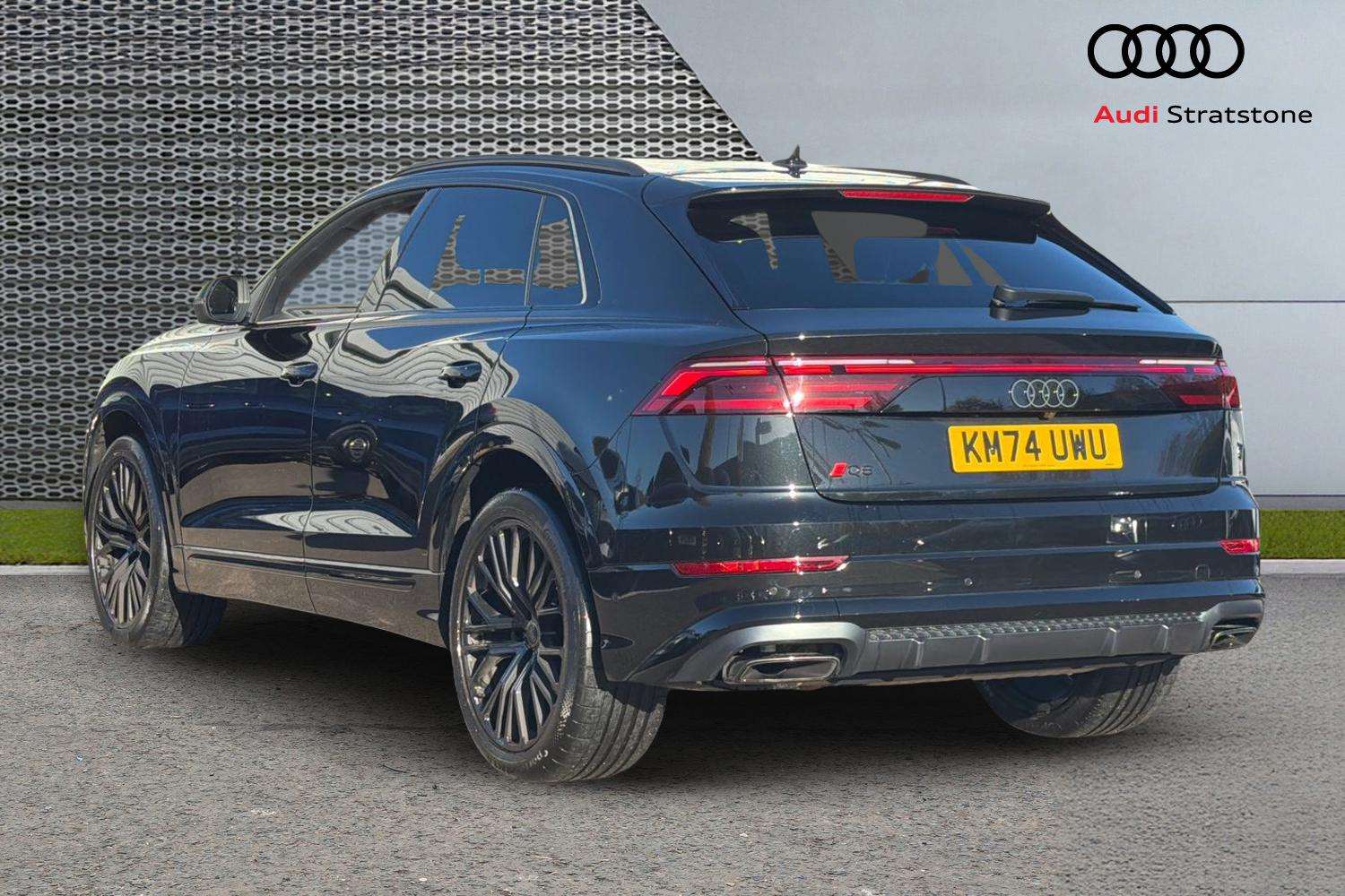 Used Audi Q8 2024 for sale - 76373689: Photo 3