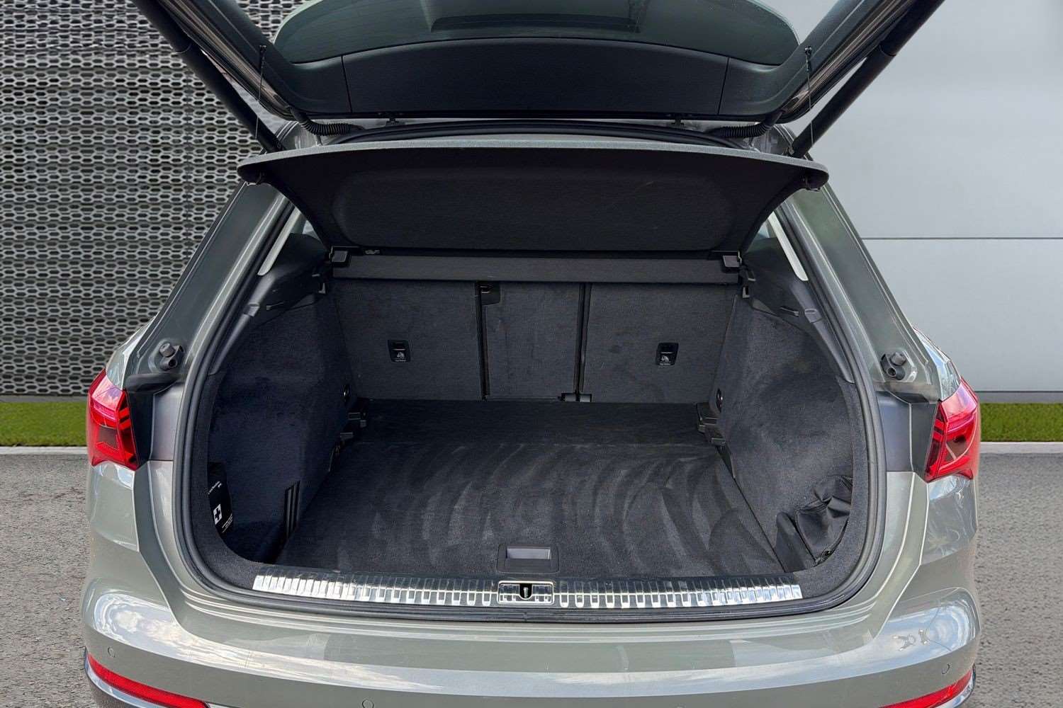 Used Audi Q3 2024 for sale - 78119188: Photo 13