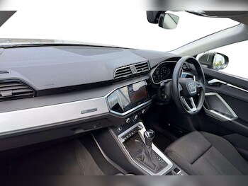 Used Audi Q3 2024 for sale - 78119188: Photo