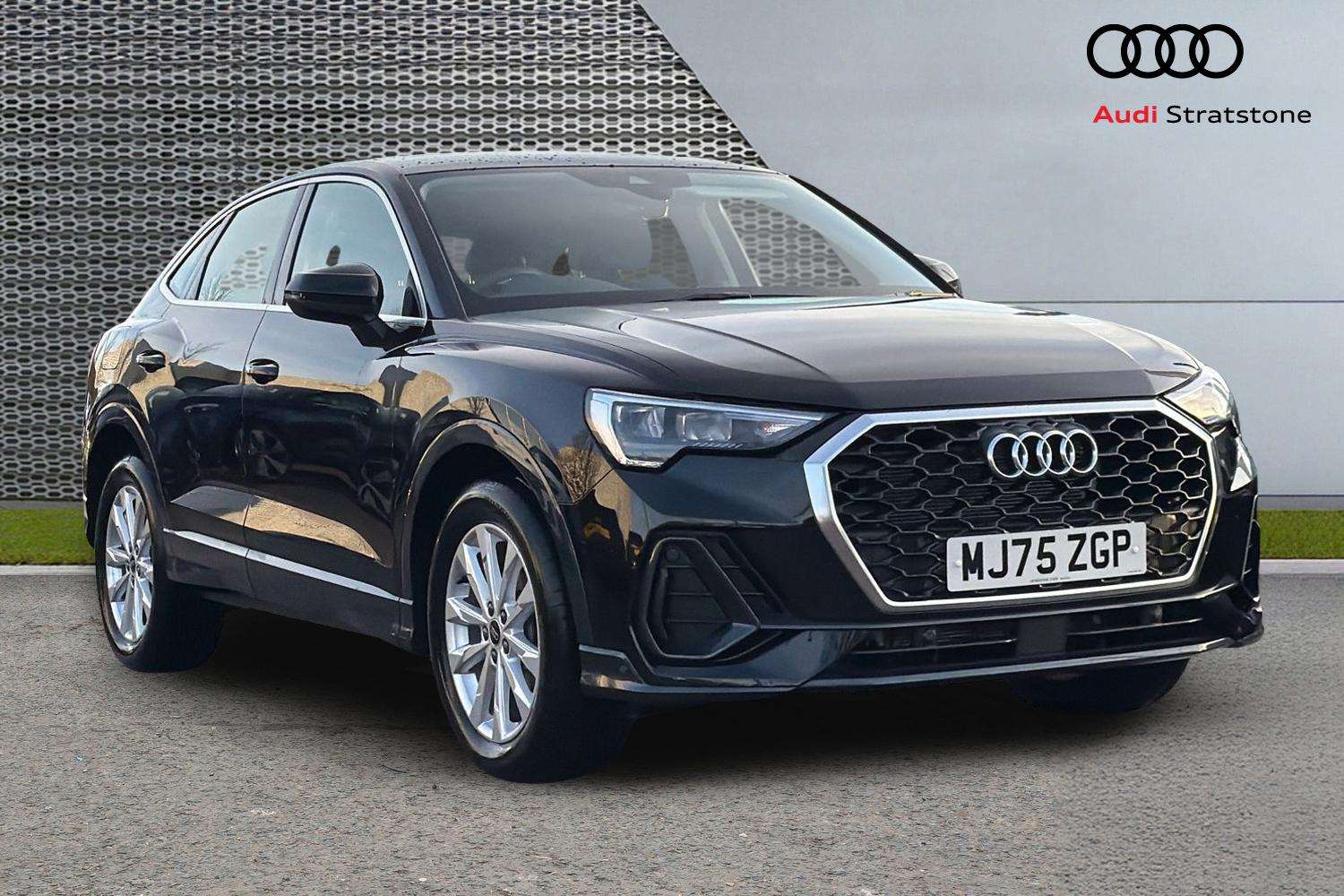 Used Audi Q3 2025 for sale - 76842969: Photo 1