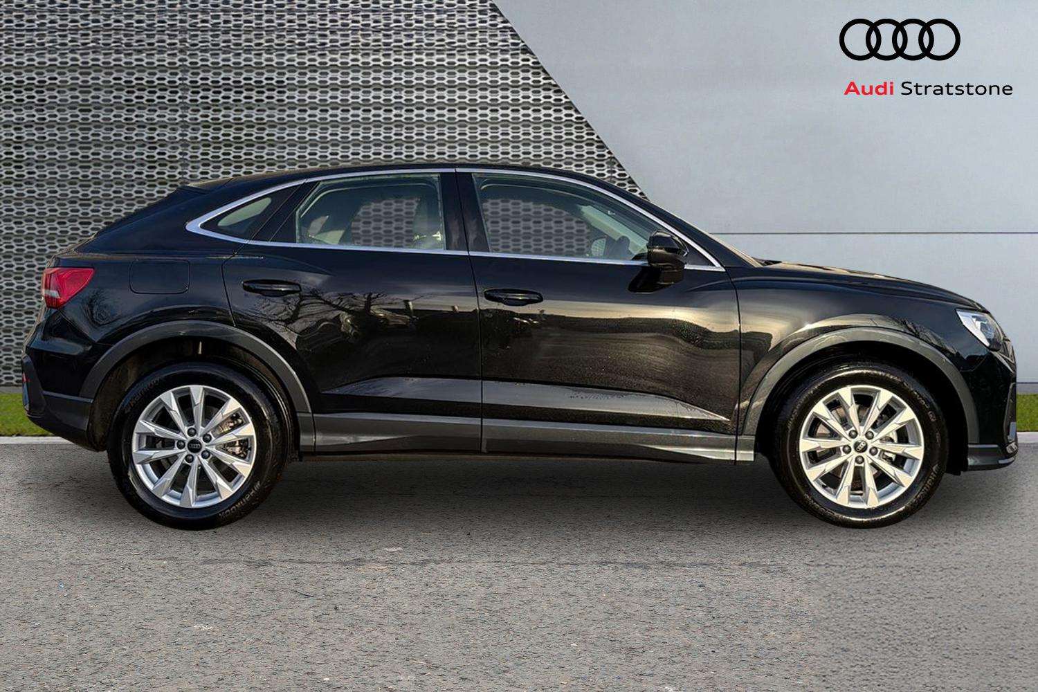 Used Audi Q3 2025 for sale - 76842969: Photo 4