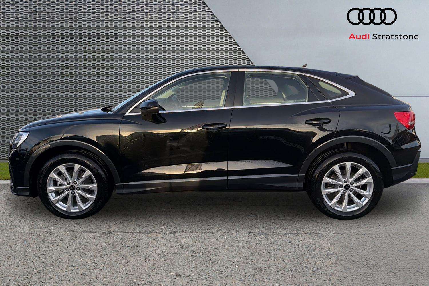 Used Audi Q3 2025 for sale - 76842969: Photo 8