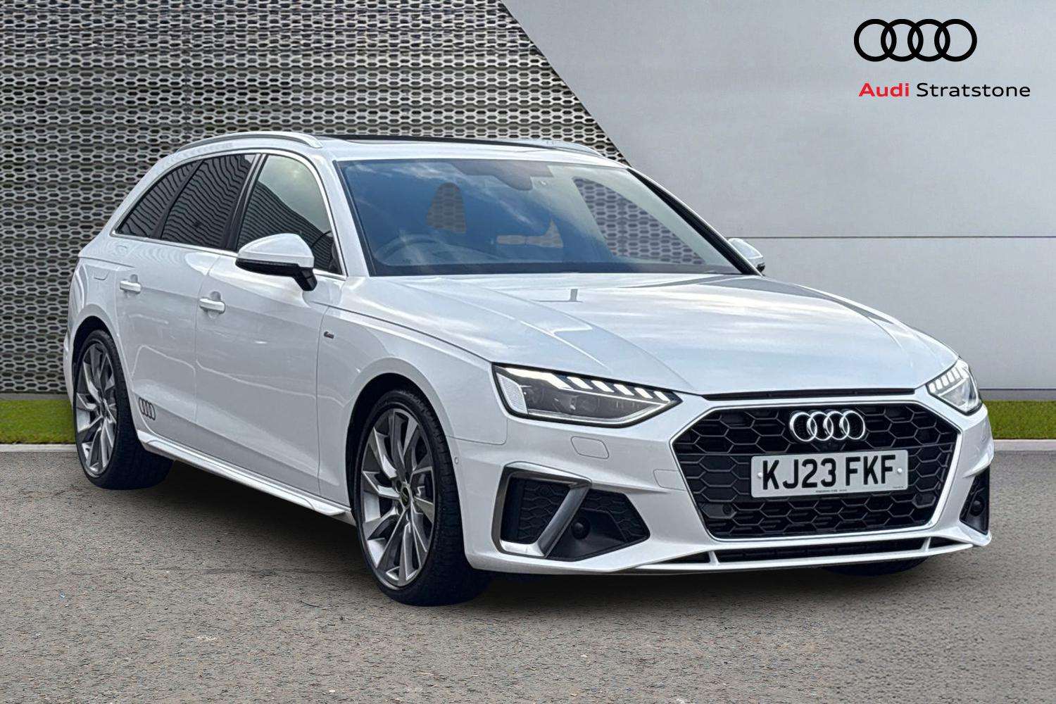 Used Audi A4 2023 for sale - 77373775: Photo 1