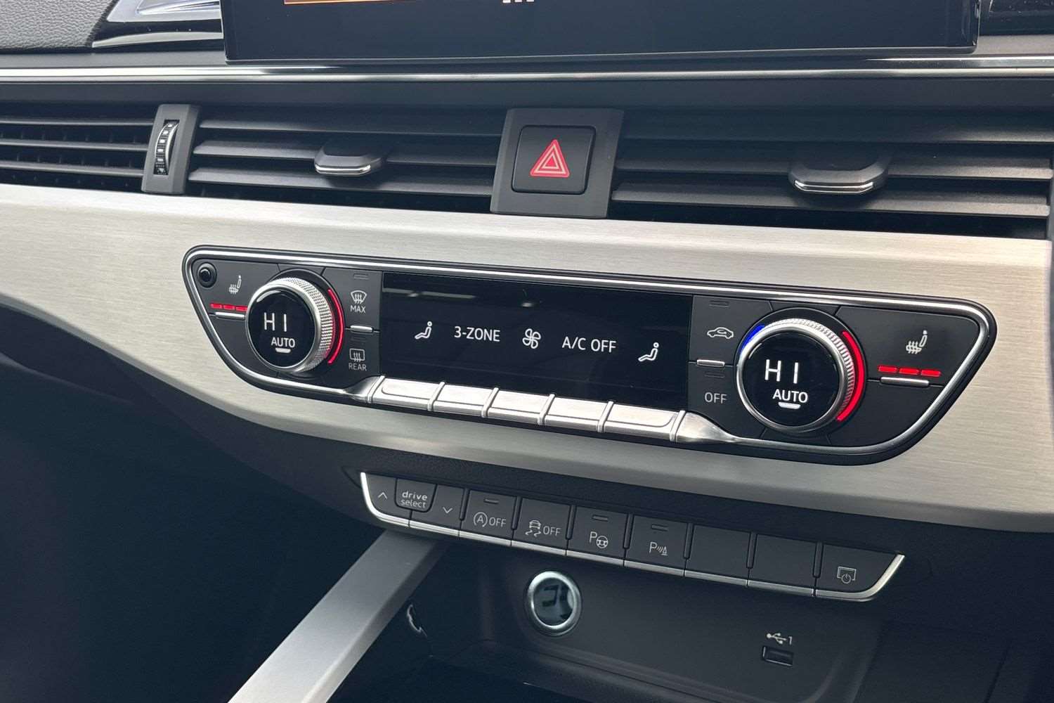 Used Audi A4 2023 for sale - 77373775: Photo 30