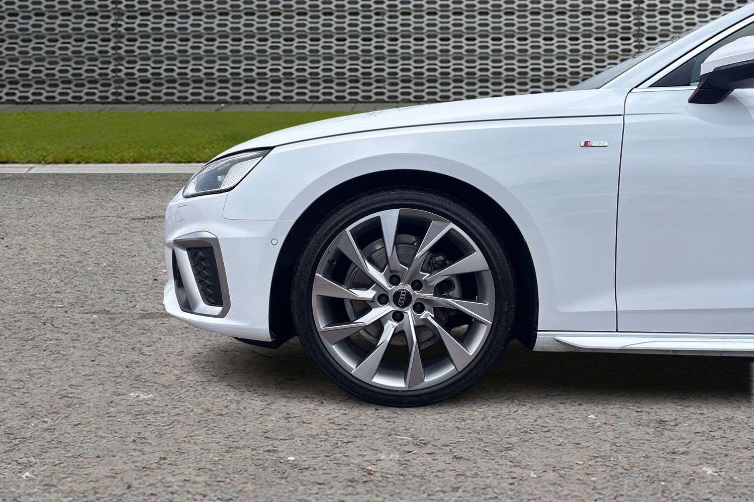 Used Audi A4 2023 for sale - 77373775: Photo 9