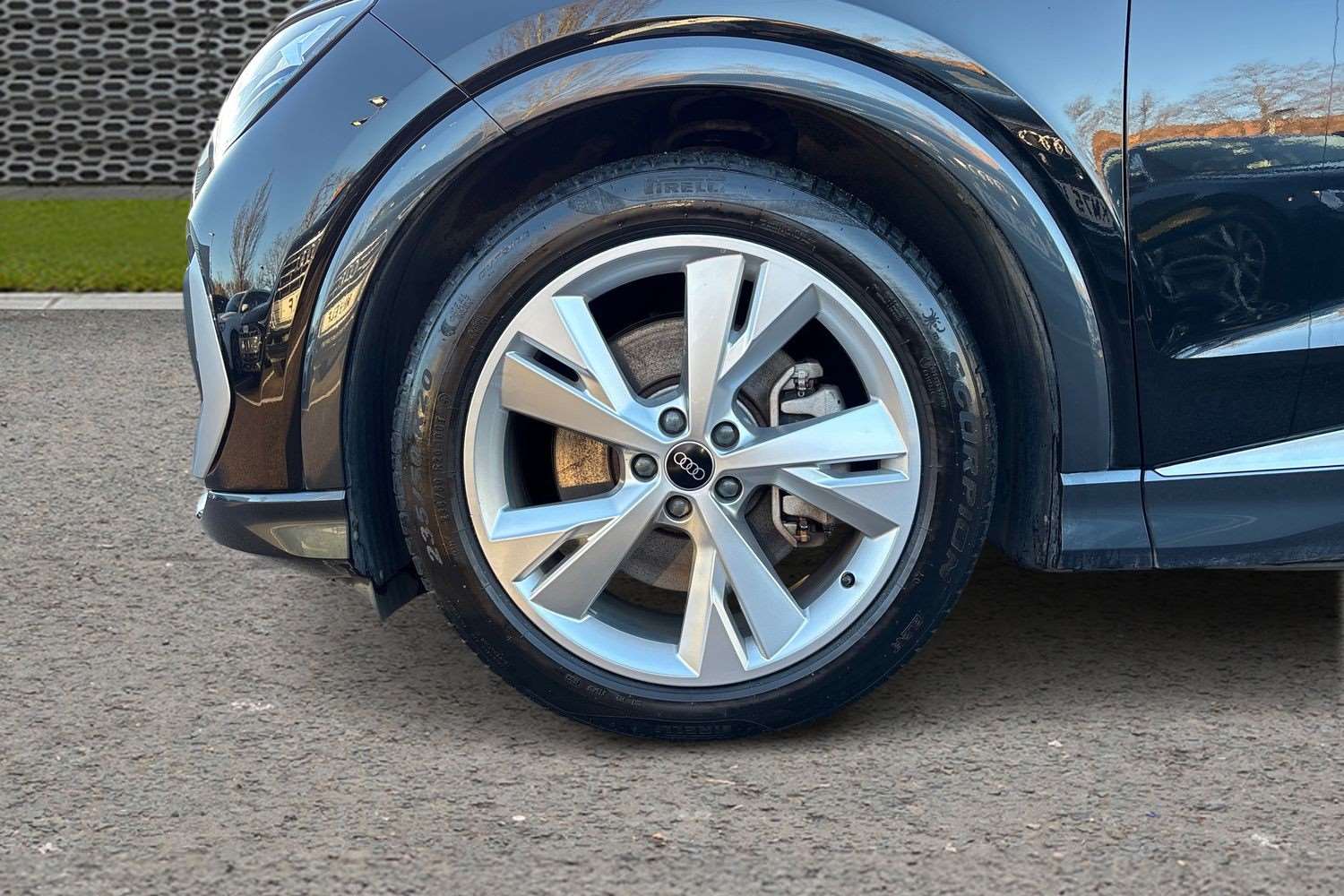 Used Audi Q4 e-tron 2023 for sale - 76804945: Photo 9