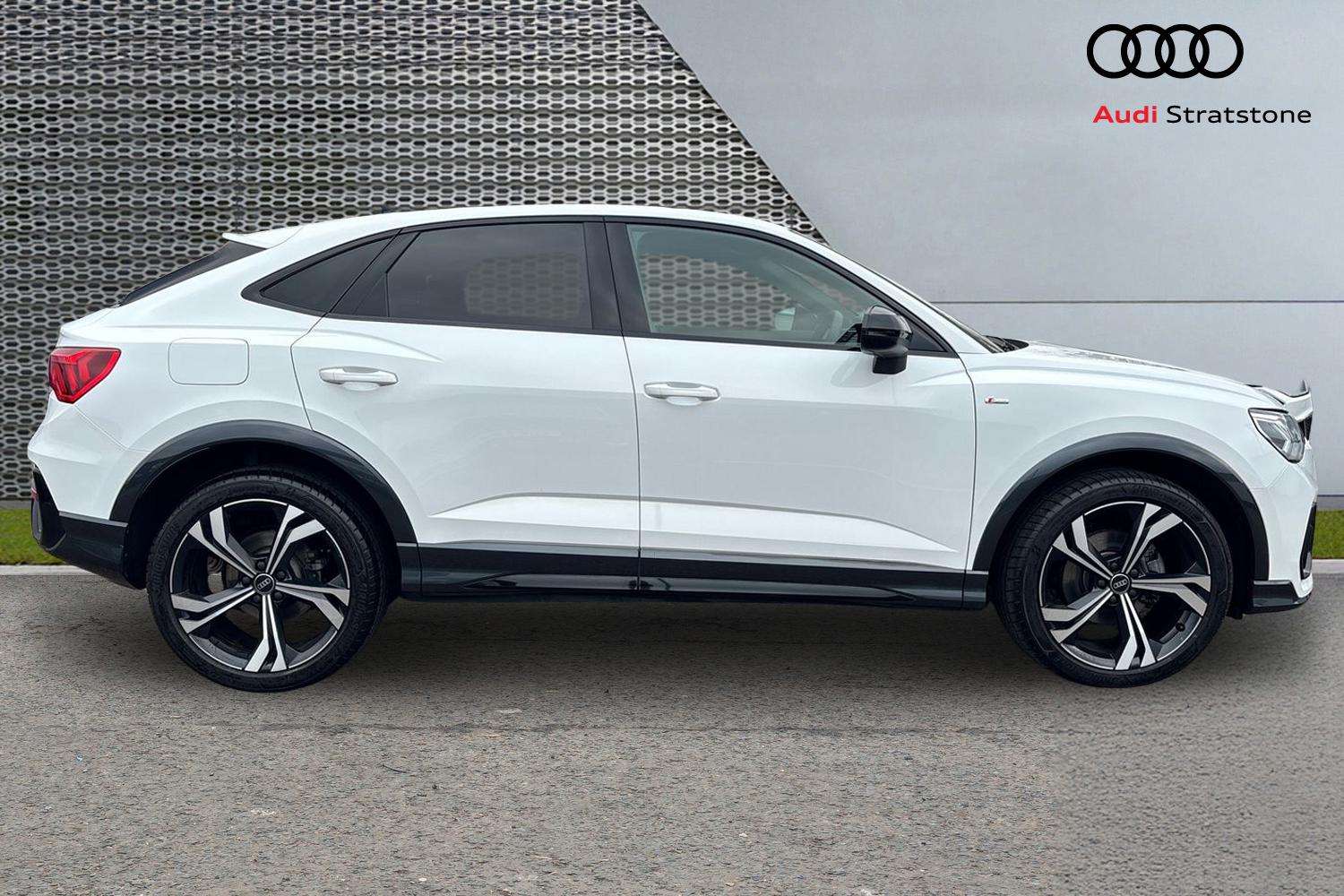 Used Audi Q3 2025 for sale - 77414781: Photo 4