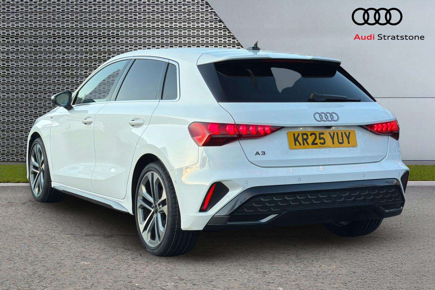 Used Audi A3 2025 for sale - 77443547: Photo 3