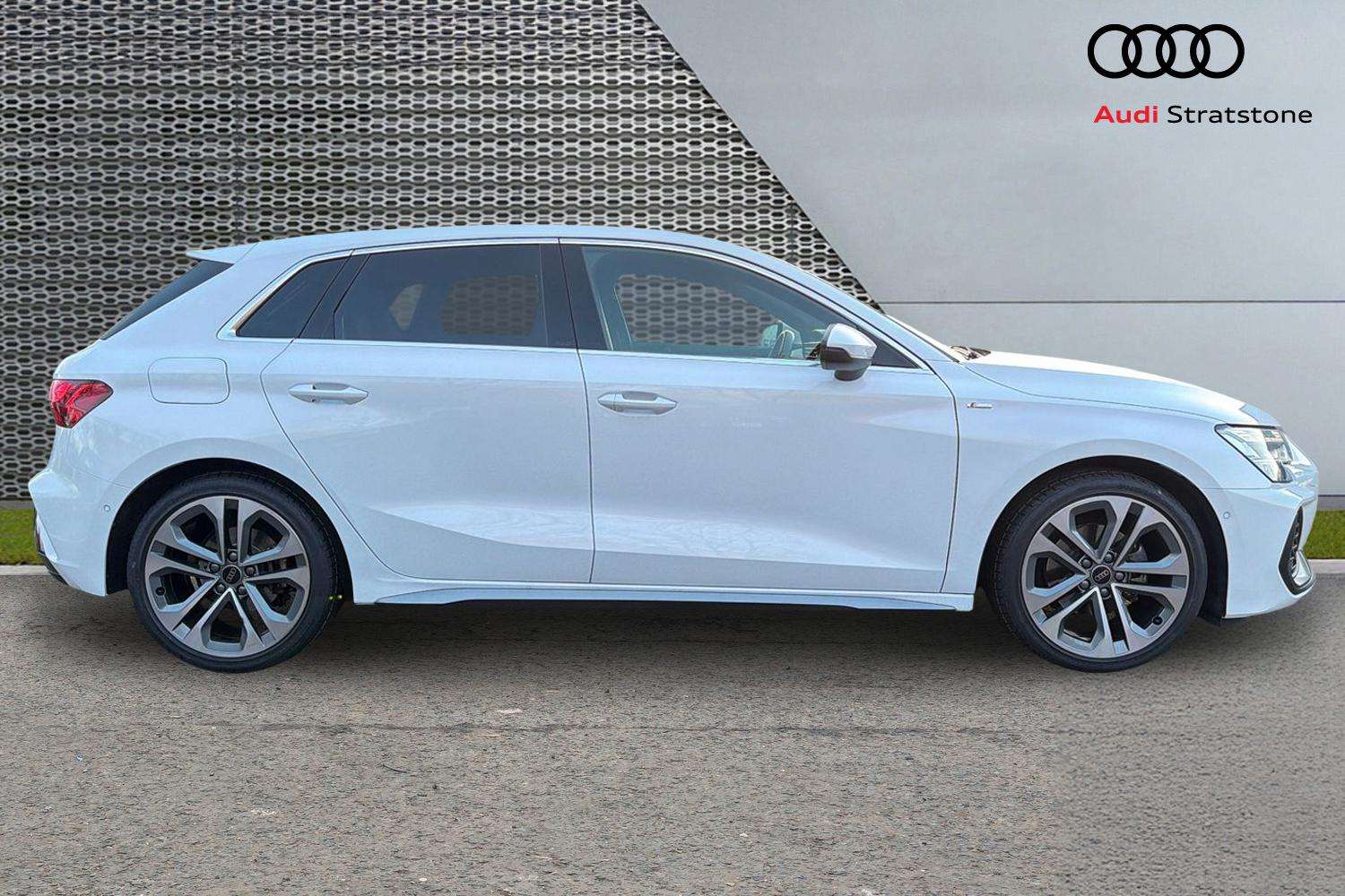 Used Audi A3 2025 for sale - 77443547: Photo 4