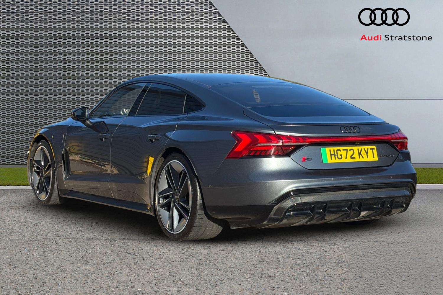 Used Audi RS e-tron GT 2022 for sale - 76034883: Photo 3
