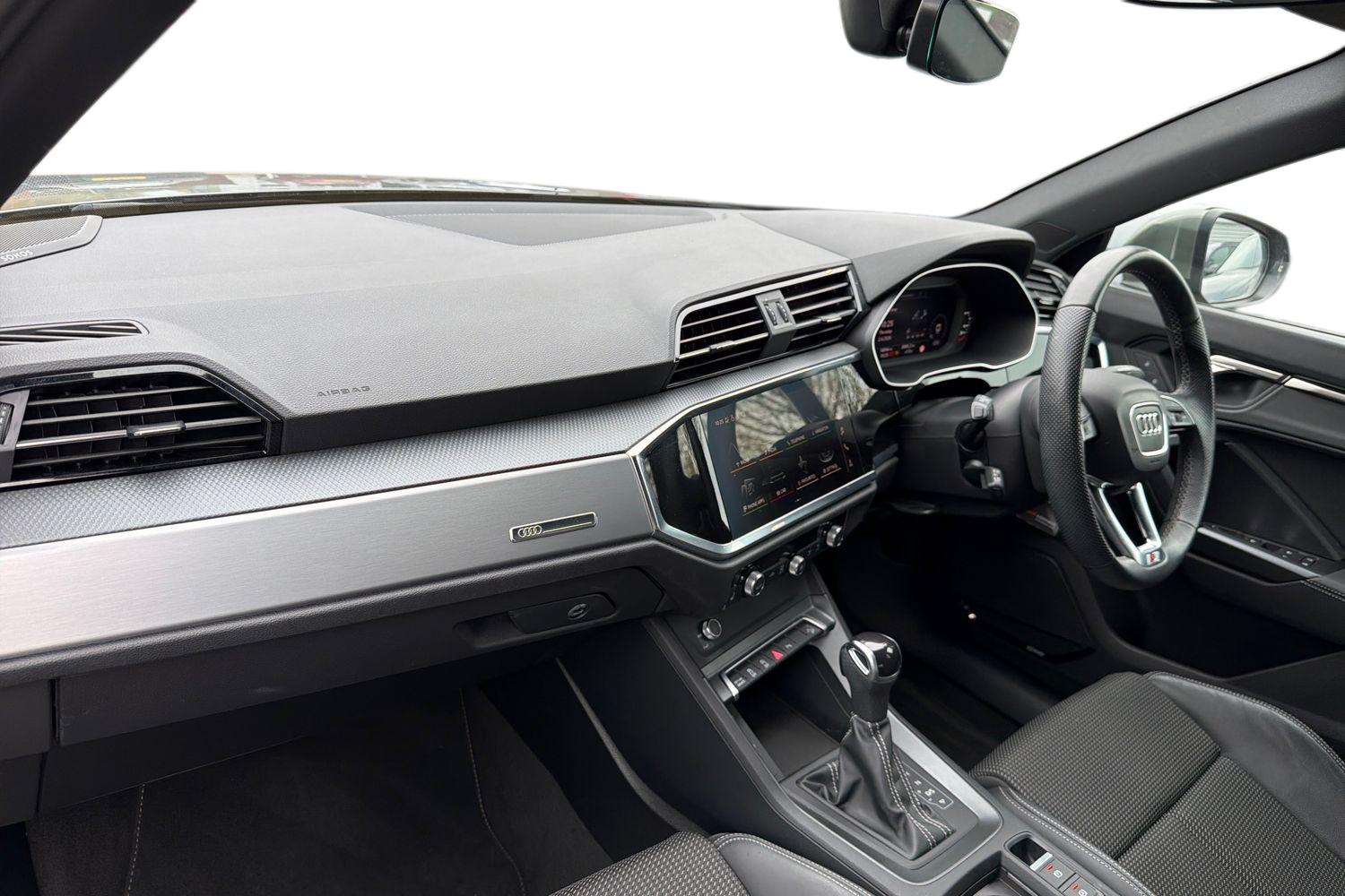 Used Audi Q3 for sale - 78119142: Photo 2