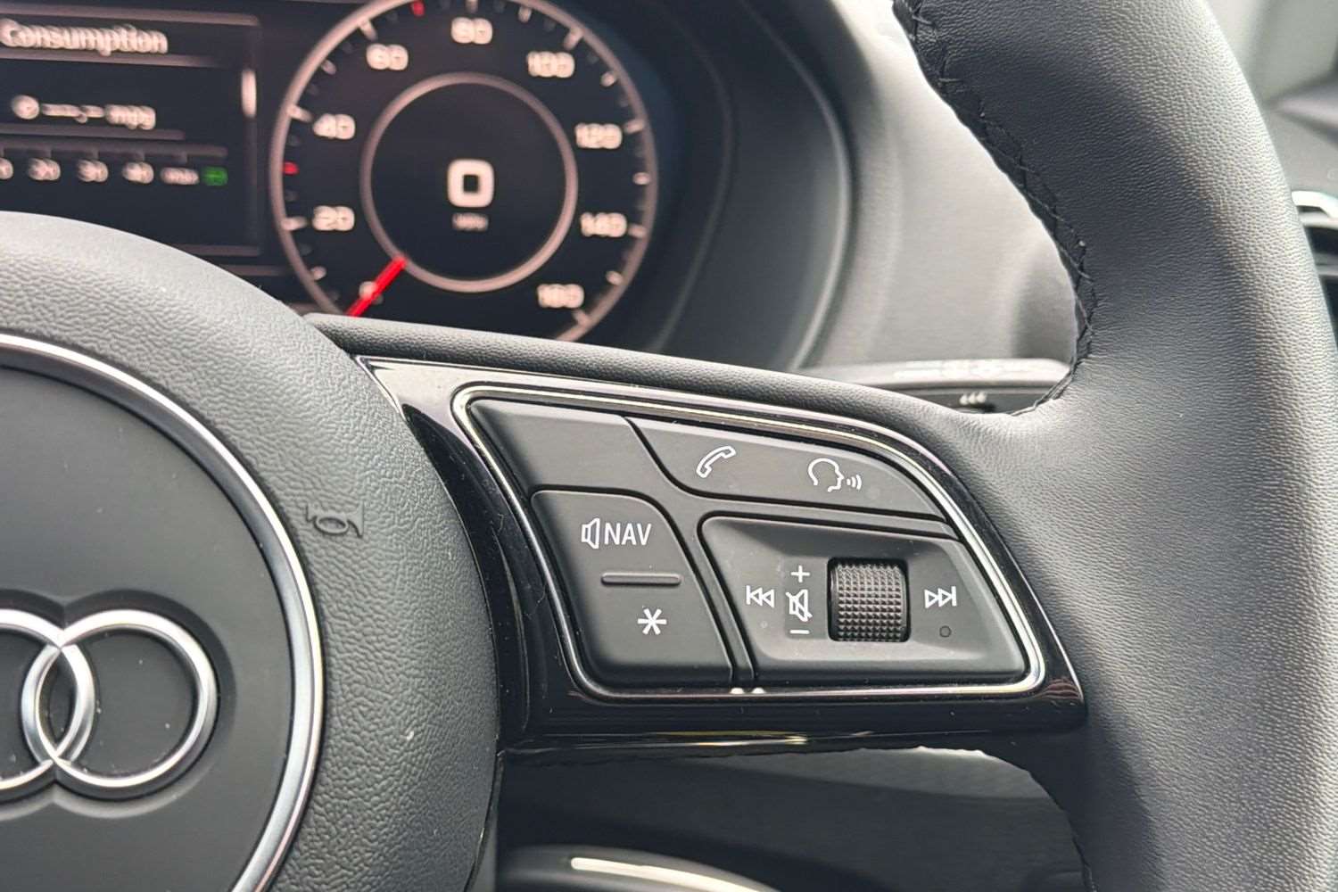 Used Audi Q2 2024 for sale - 77443417: Photo 17