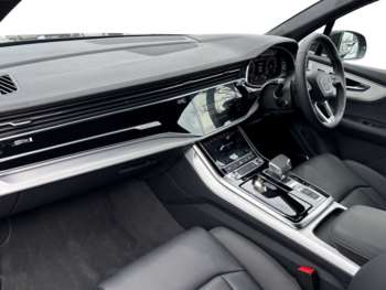 Used Audi Q7 2025 for sale - 74716673: Photo