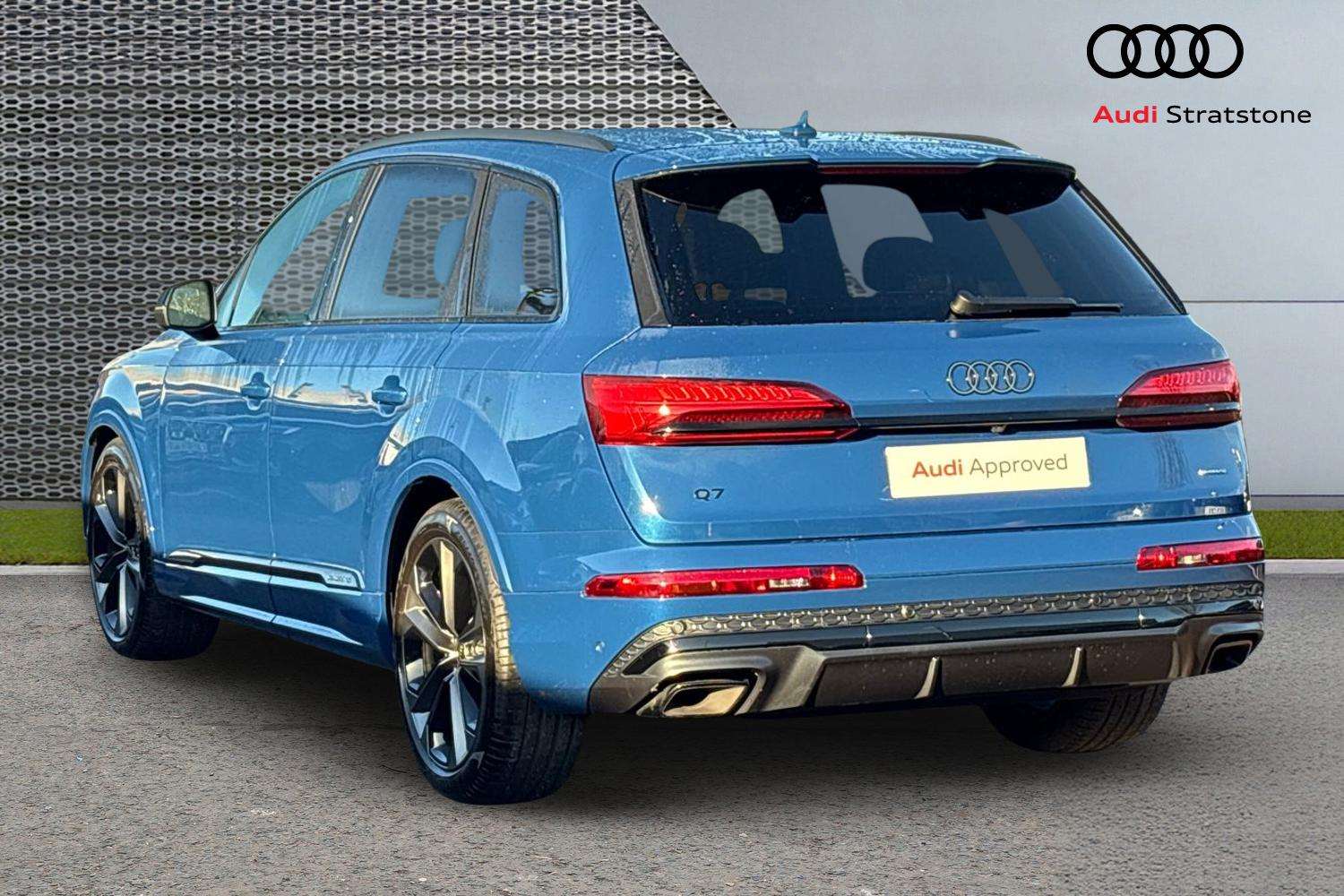 Used Audi Q7 2025 for sale - 76804801: Photo 3