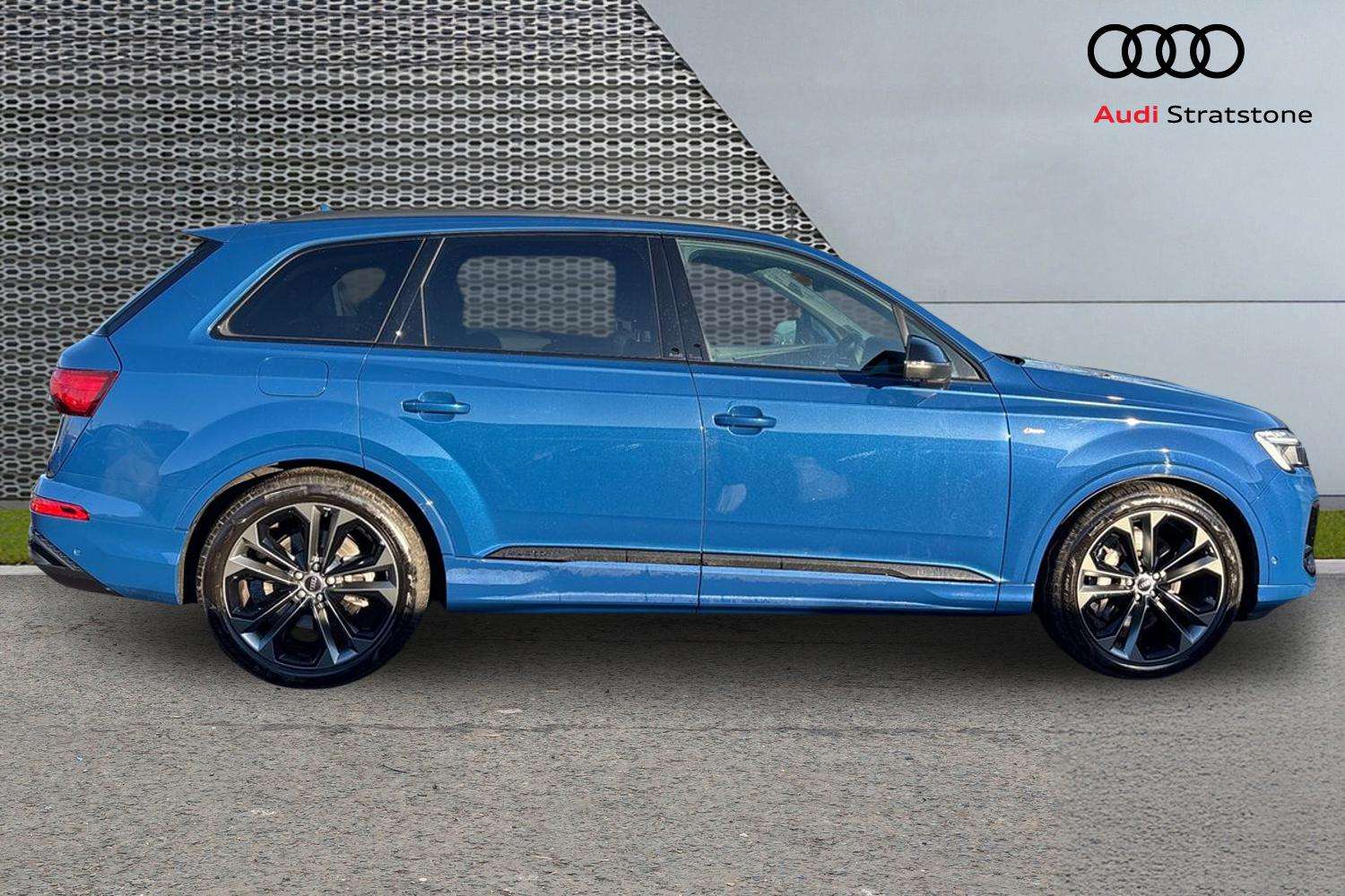 Used Audi Q7 2025 for sale - 76804801: Photo 4