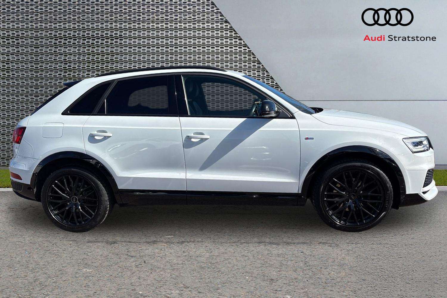 Used Audi Q3 2018 for sale - 78037570: Photo 4