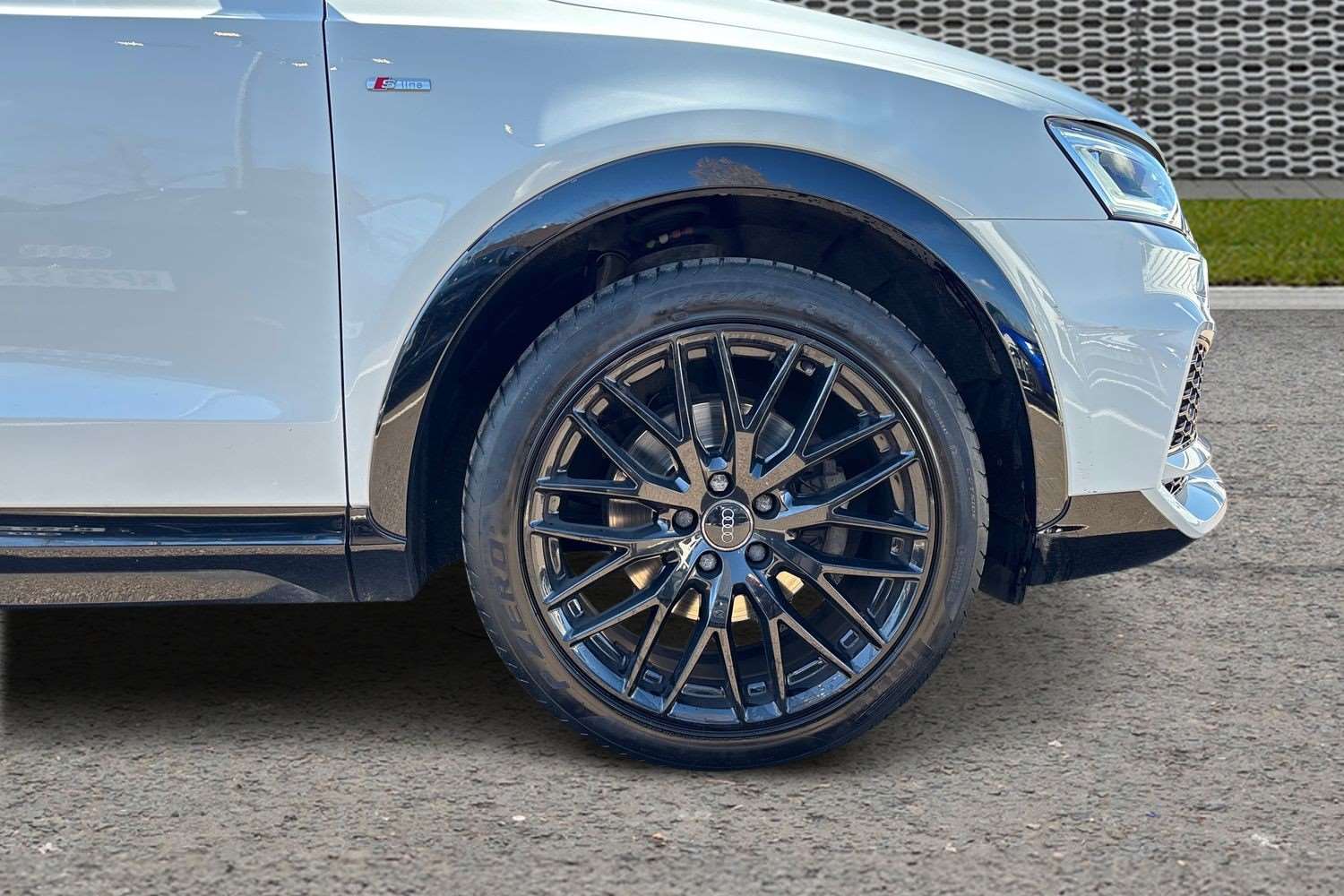 Used Audi Q3 2018 for sale - 78037570: Photo 5