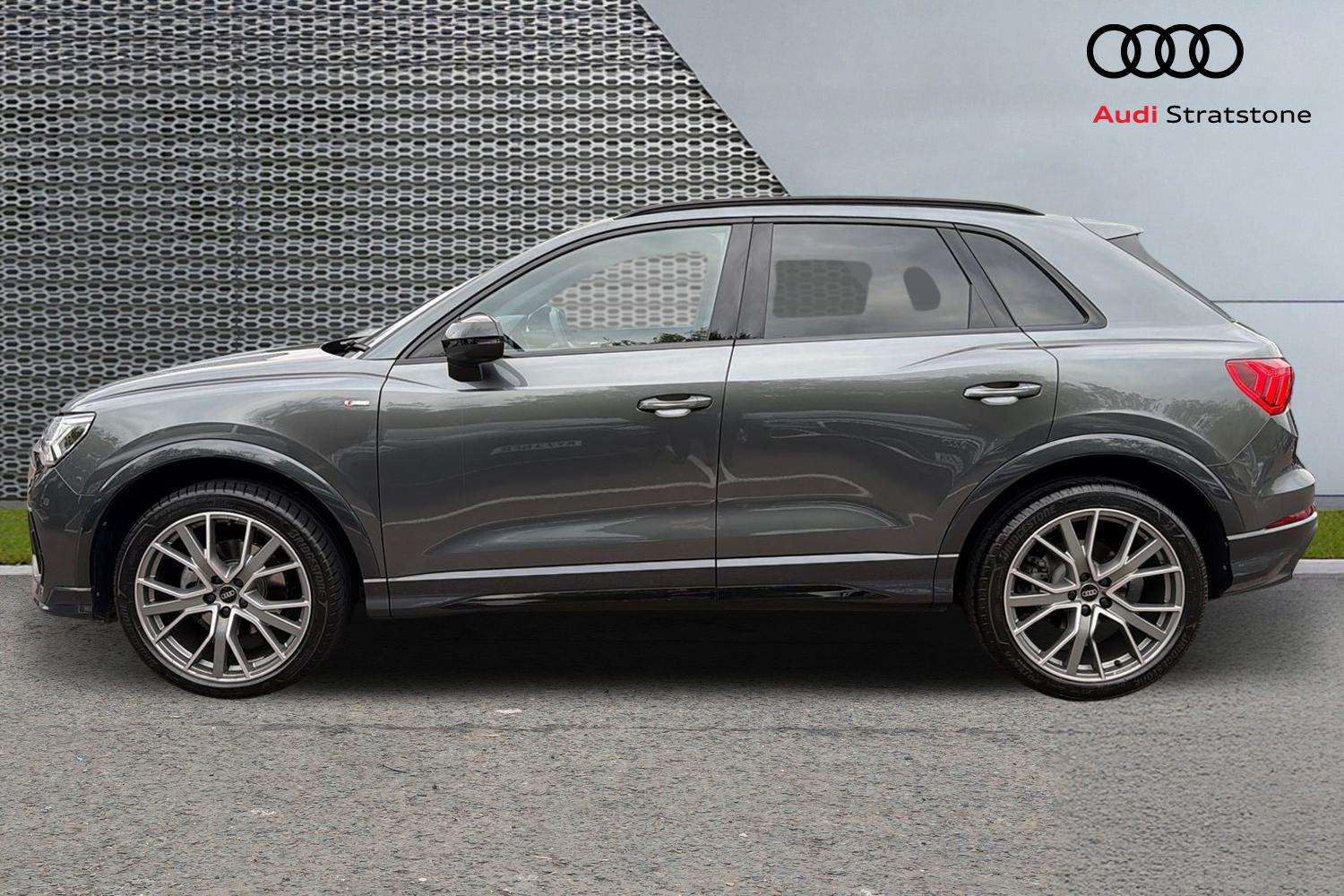 Used Audi Q3 2024 for sale - 76088137: Photo 8