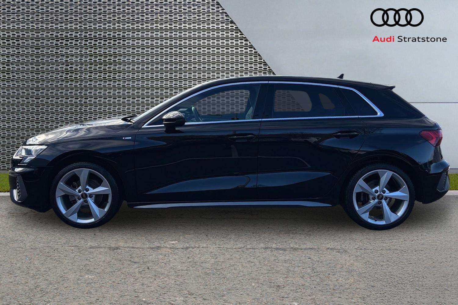 Used Audi A3 2023 for sale - 77638507: Photo 8