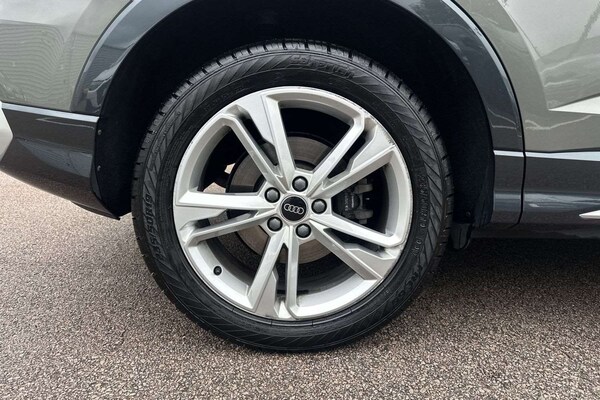 Used Audi Q3 2023 for sale - 75772296: Photo 5