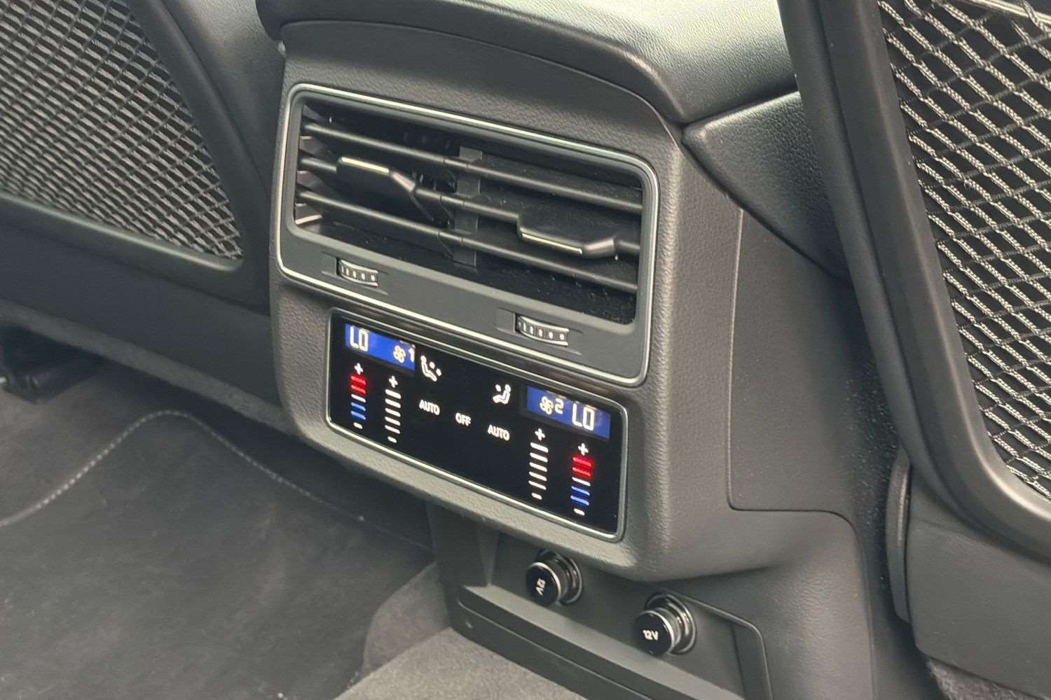 Used Audi Q8 2021 for sale - 76242596: Photo 23