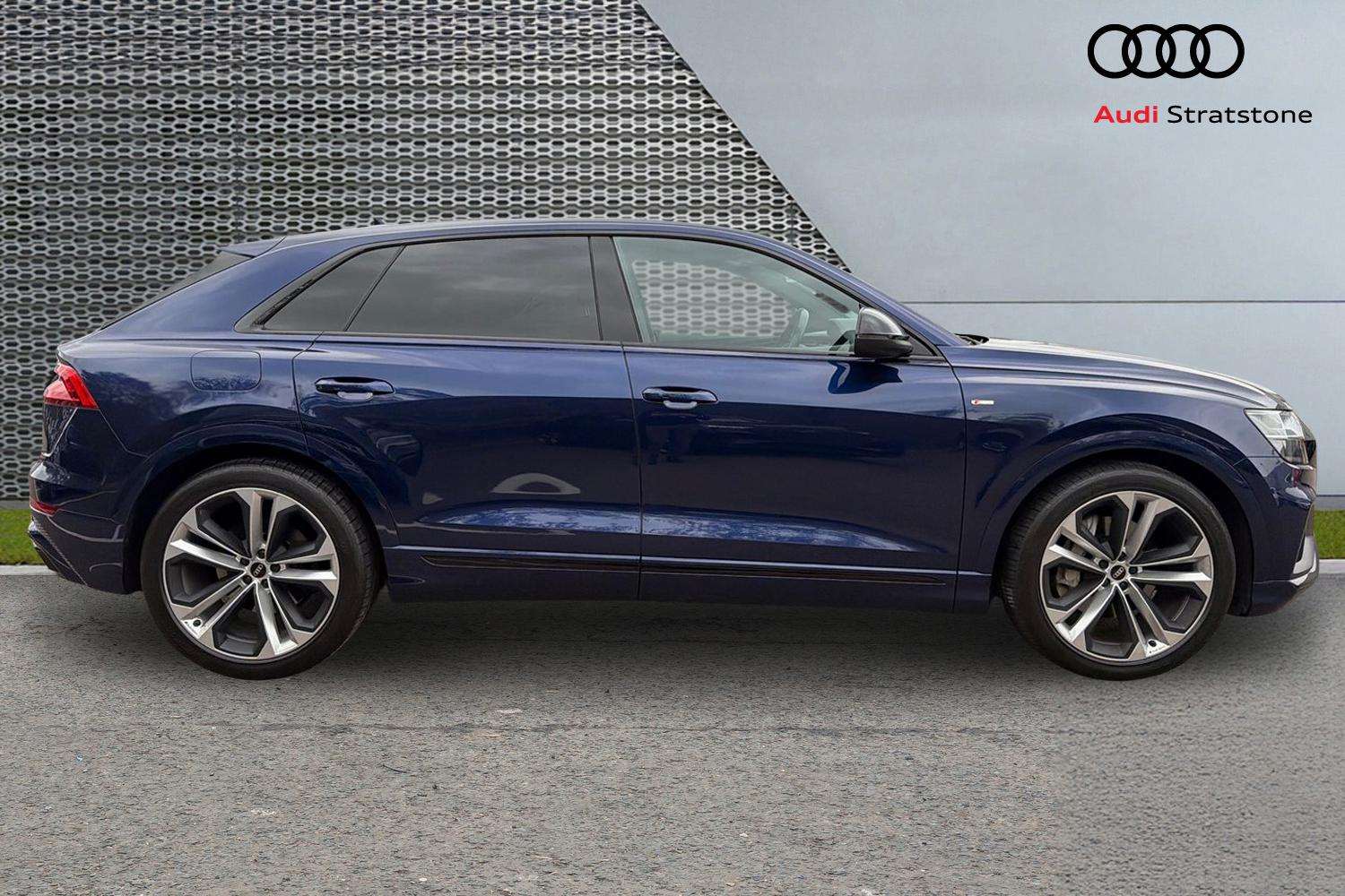 Used Audi Q8 2021 for sale - 76242596: Photo 4