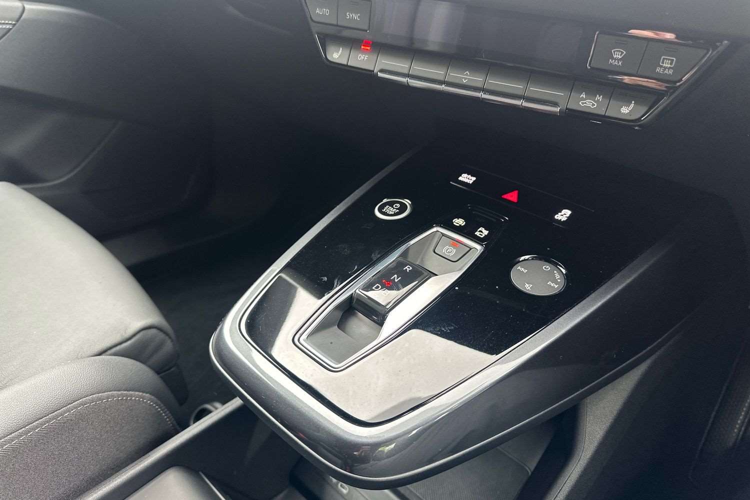 Used Audi Q4 e-tron 2025 for sale - 77093353: Photo 32