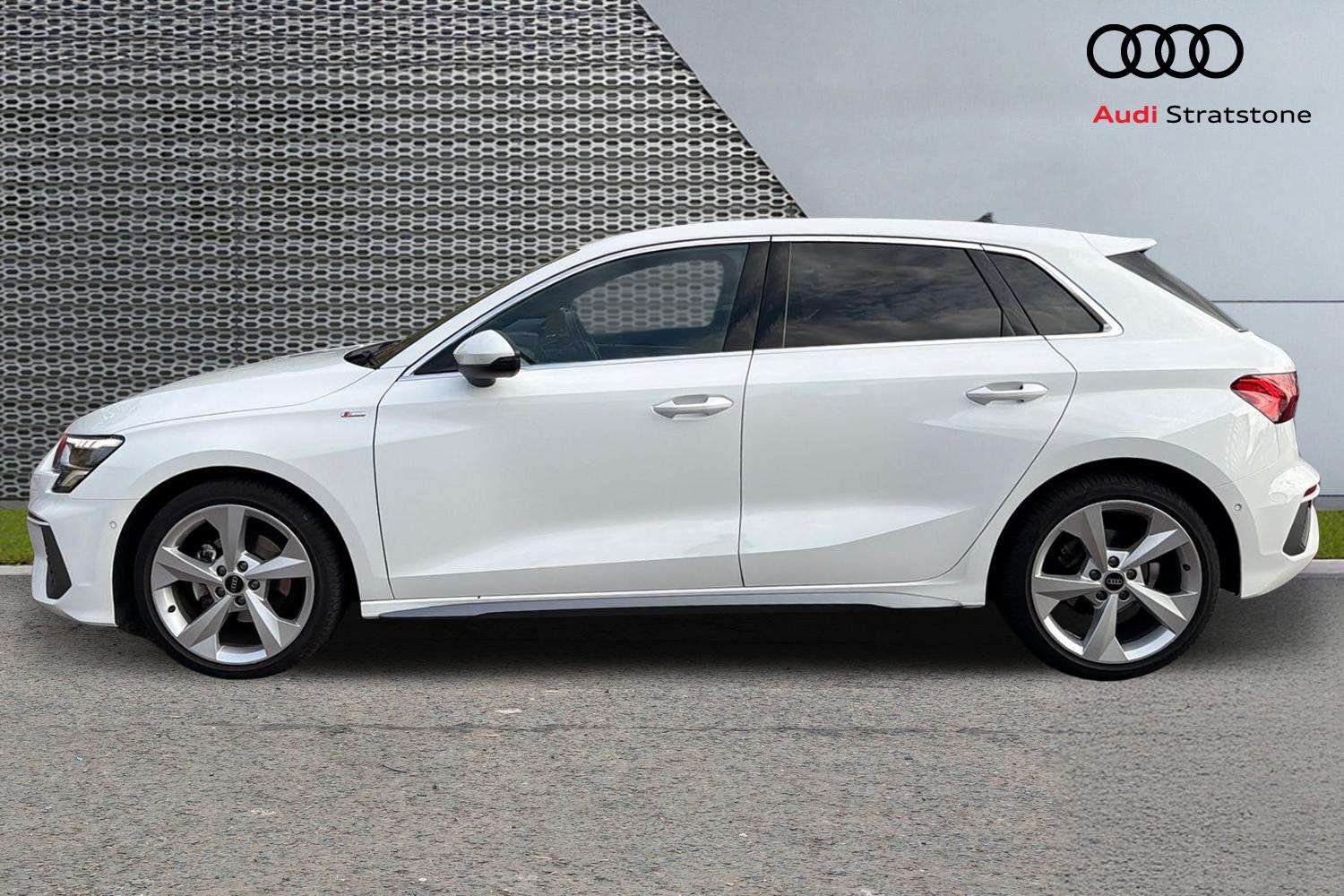 Used Audi A3 2023 for sale - 76156196: Photo 8