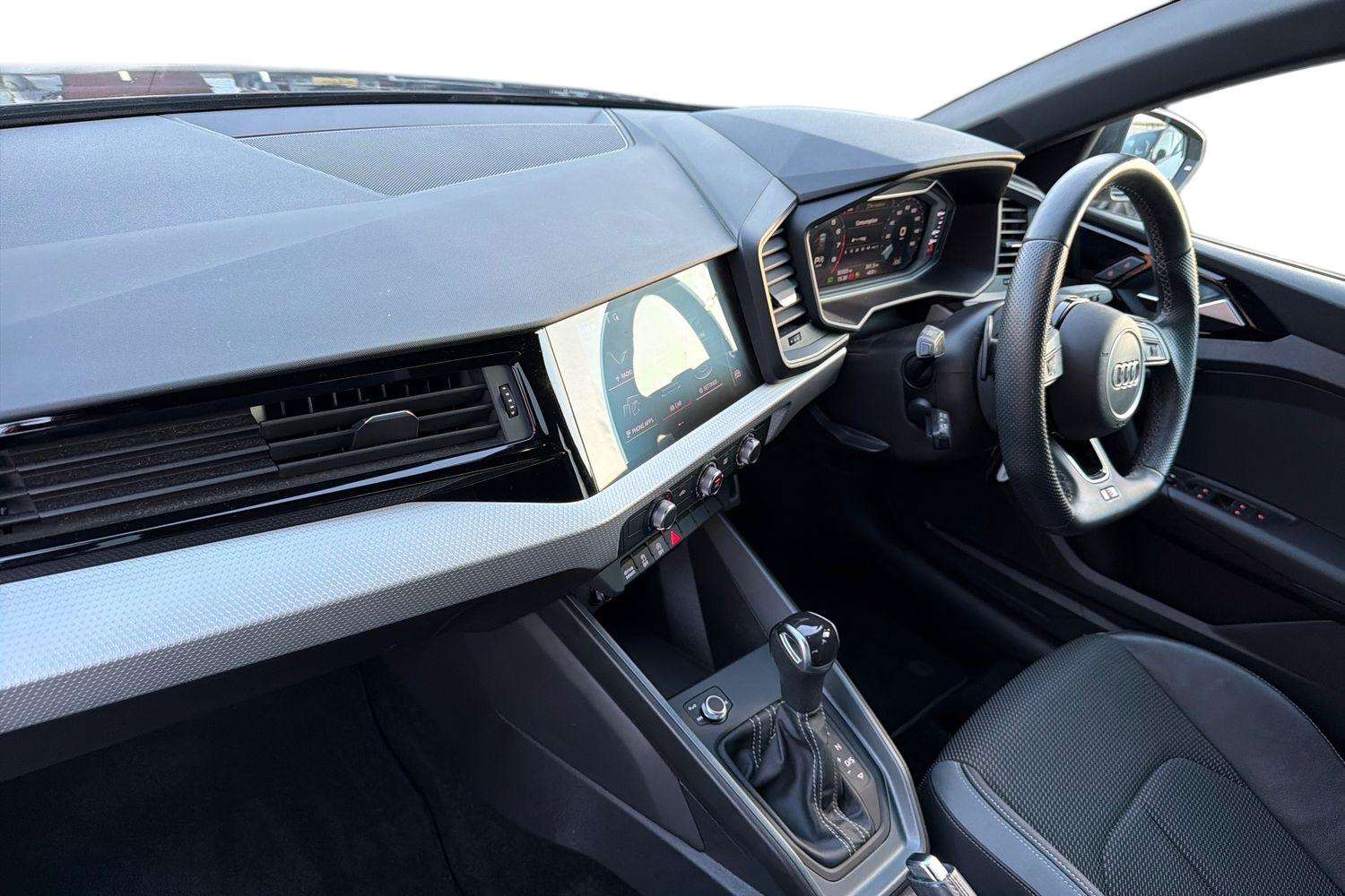 Used Audi A1 2021 for sale - 77233146: Photo 2