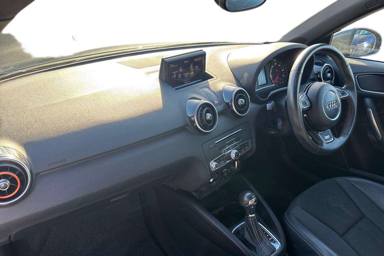 Used Audi A1 for sale - 76475910: Photo 2