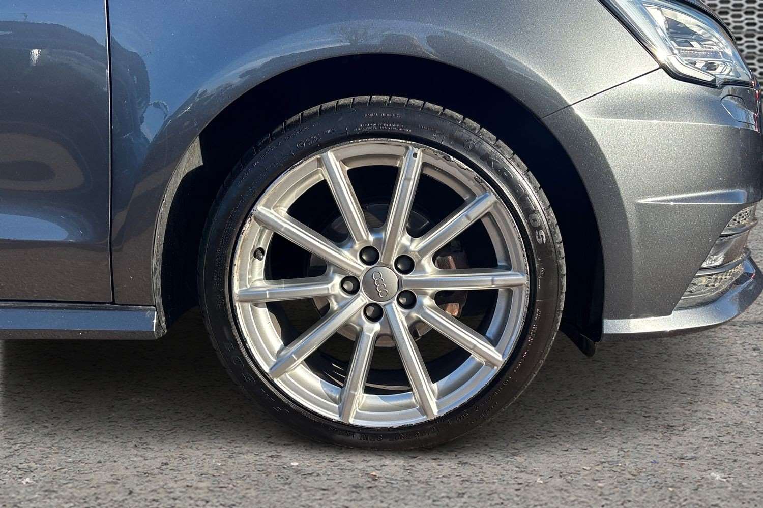 Used Audi A1 for sale - 76475910: Photo 5