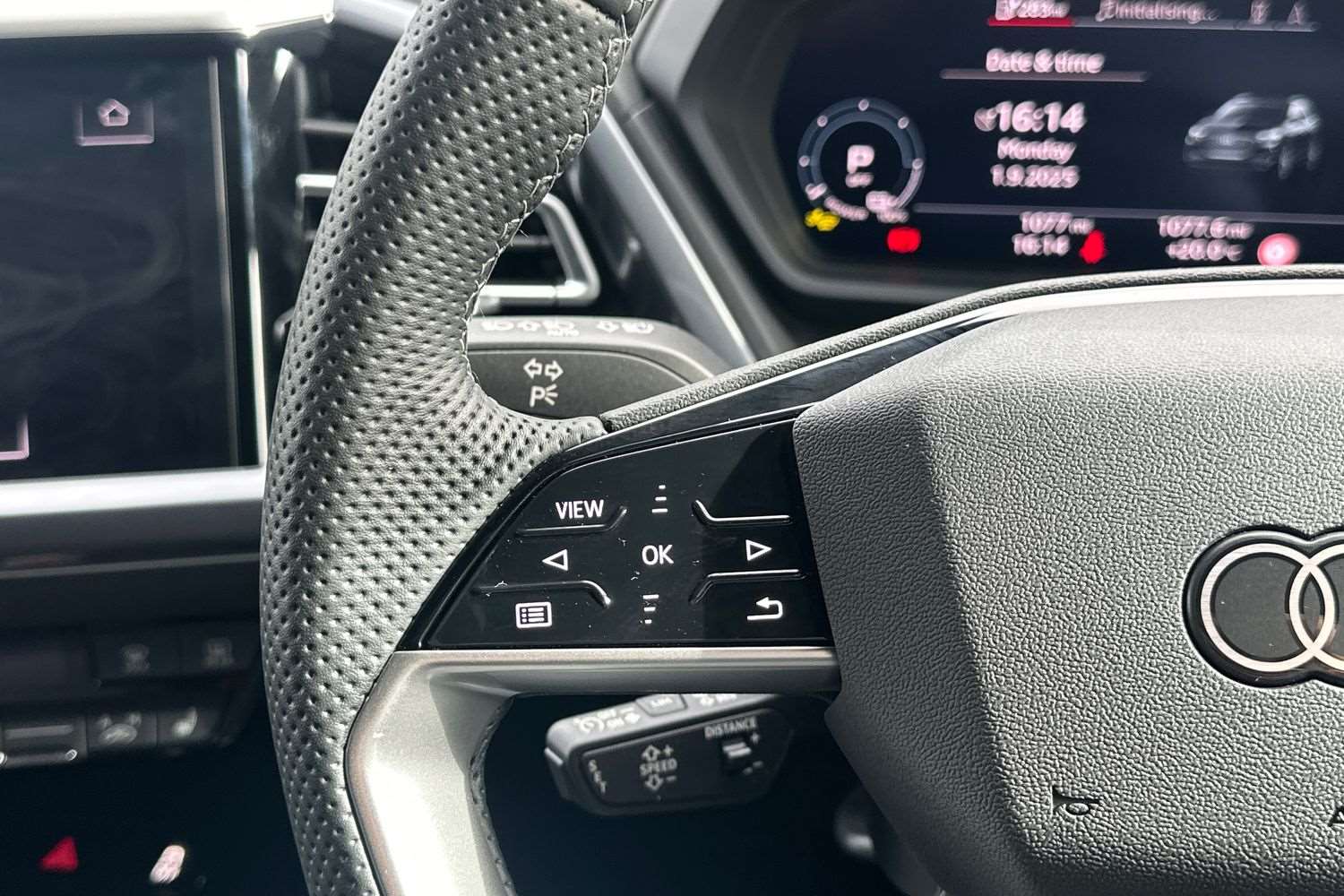 Used Audi Q4 e-tron 2025 for sale - 77348089: Photo 29