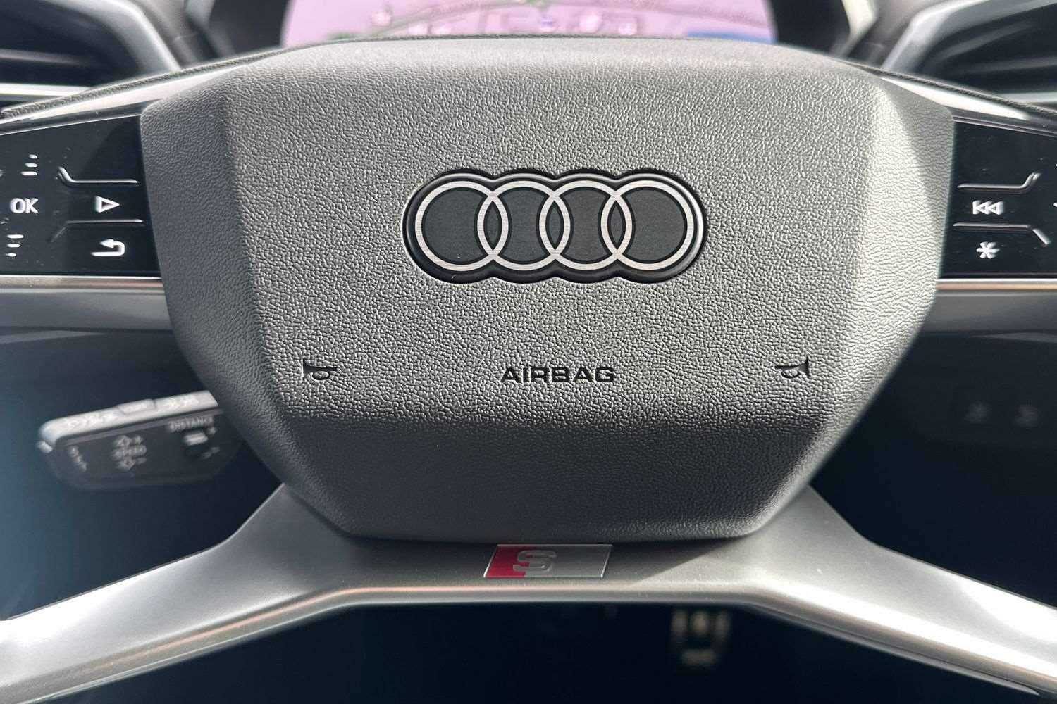 Used Audi Q4 e-tron 2025 for sale - 77348089: Photo 31