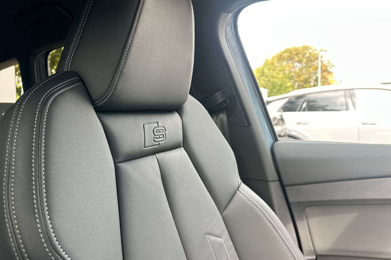 Used Audi Q4 e-tron 2025 for sale - 77348089: Photo 34