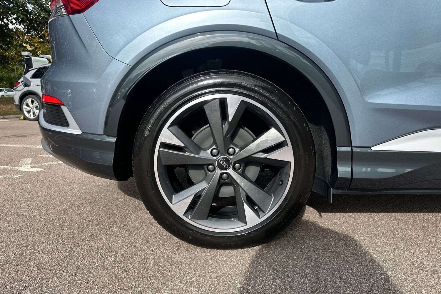 Used Audi Q4 e-tron 2025 for sale - 77348089: Photo 5