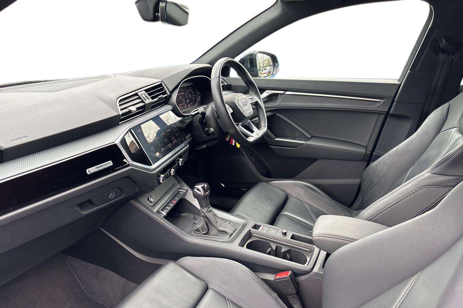 Used Audi Q3 2023 for sale - 77756580: Photo 2