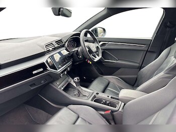 Used Audi Q3 2023 for sale - 77756580: Photo