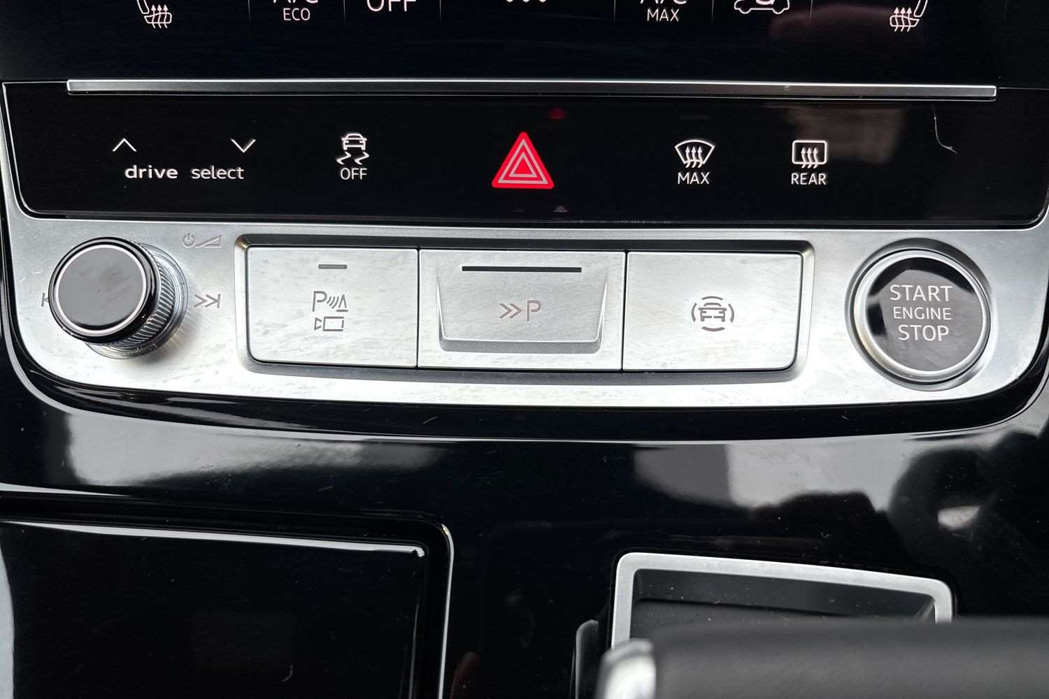 Used Audi Q8 2025 for sale - 76842918: Photo 30