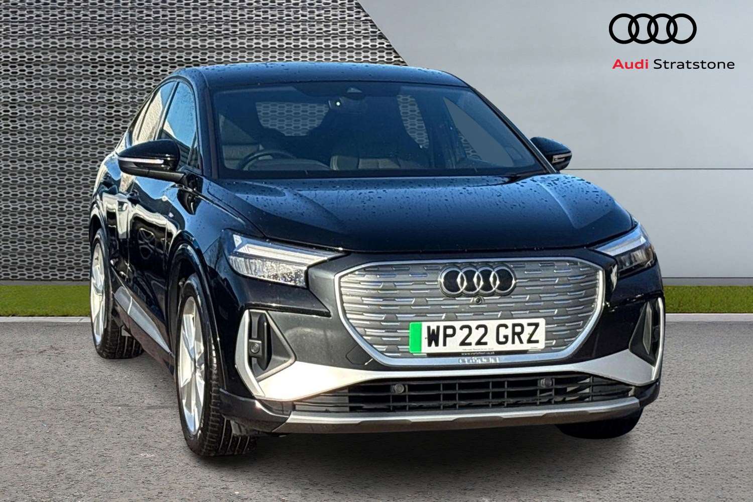 Used Audi Q4 e-tron 2022 for sale - 76636620: Photo 1